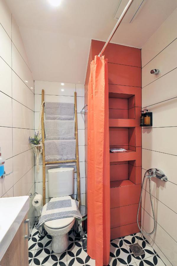 Bella Ciao Guest House Athens Ngoại thất bức ảnh